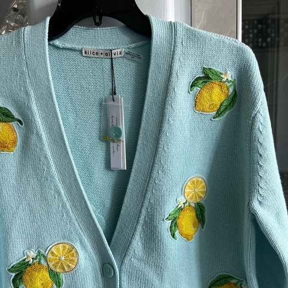 ALICE + OLIVIA BRADFORD LEMON EMBROIDERED GRANDPA CARDIGAN - Picture 7 of 16